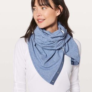 Lulu lemon scarf